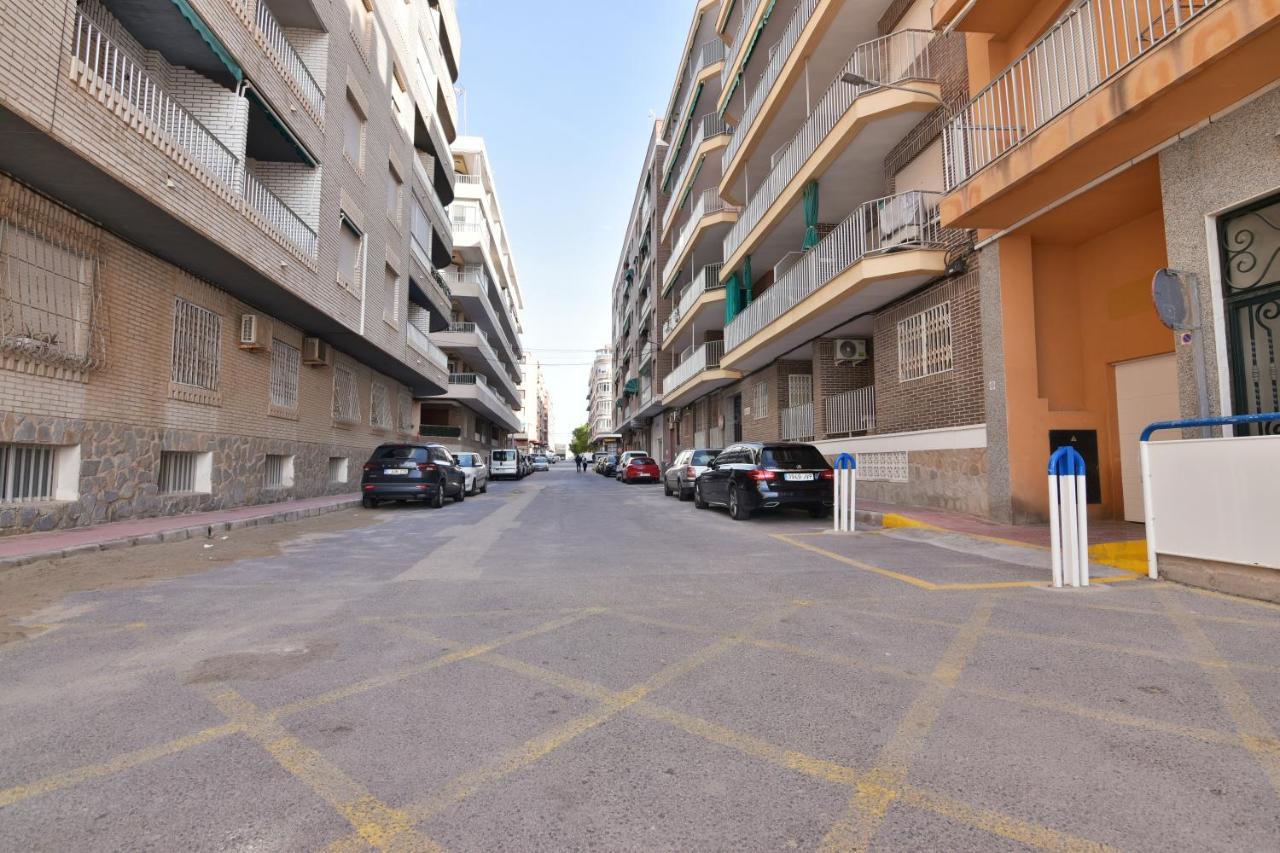 Apartamento Gregorio Torrevieja Esterno foto